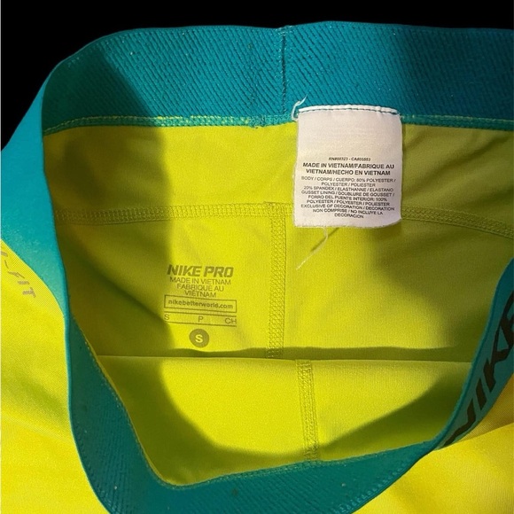 Nike Pro shorts - Picture 3 of 3